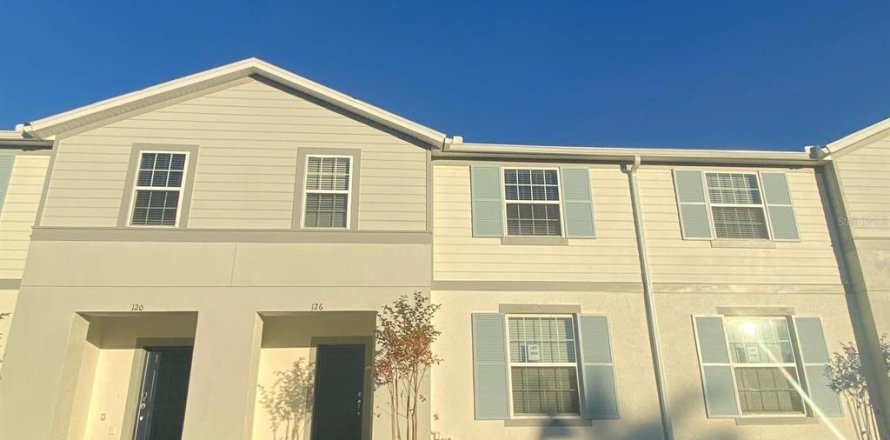 Townhouse in Davenport, Florida 5 bedrooms, 213.02 sq.m. № 2166146
