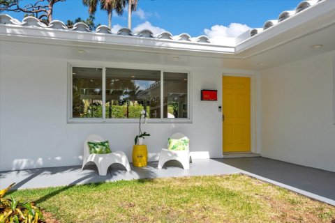 House in Fort Lauderdale, Florida 3 bedrooms, 150.5 sq.m. № 1051428 - photo 1