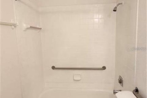 Condo in Orlando, Florida, 1 bedroom  № 1444915 - photo 15