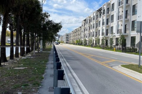 Copropriété à vendre à Doral, Floride: 3 chambres, 104.42 m2 № 1999207 - photo 3