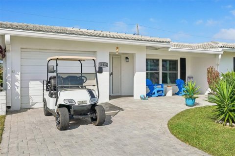 Купить виллу или дом в Пинеллас-Парк, Флорида 5 комнат, 116.78м2, № 2434535 - фото 4