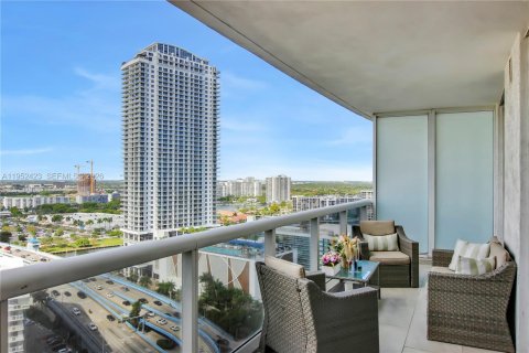 Купить кондоминиум в Халландейл-Бич, Флорида 3 спальни, 145.95м2, № 2008096 - фото 24