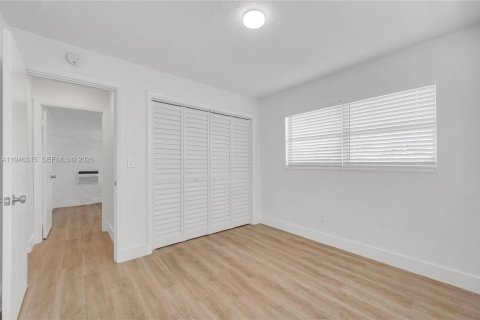 Apartment in Miami, Florida 2 bedrooms, 65.03 sq.m. № 2003042 - photo 14