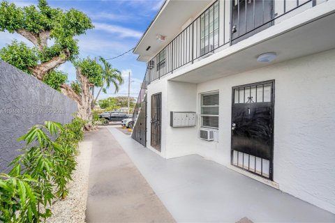 Apartment in Miami, Florida 2 bedrooms, 65.03 sq.m. № 2003042 - photo 4