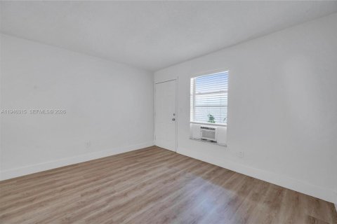 Apartment in Miami, Florida 2 bedrooms, 65.03 sq.m. № 2003042 - photo 20