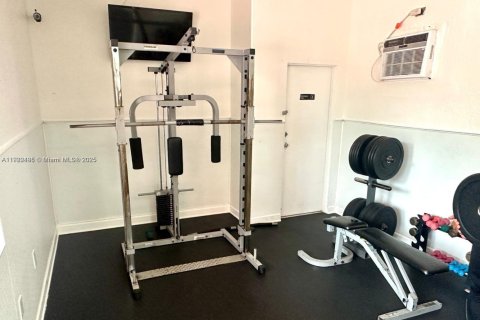 Condo in Miami, Florida, 3 bedrooms  № 1977024 - photo 26