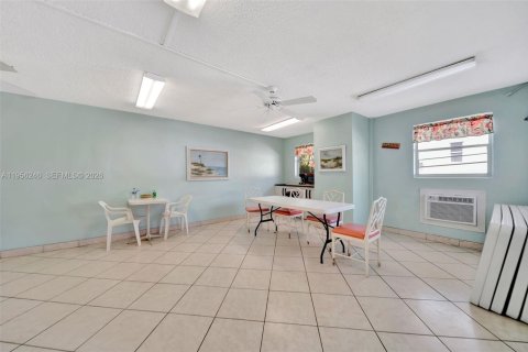 Copropriété à vendre à Pompano Beach, Floride: 2 chambres, 102.19 m2 № 2011399 - photo 27
