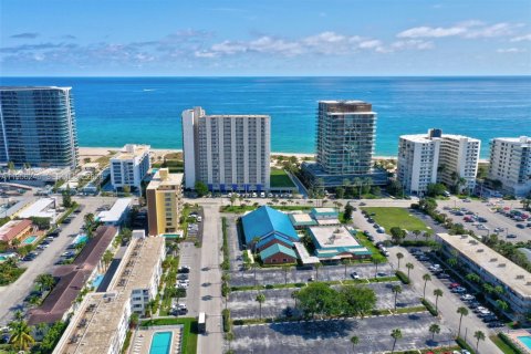 Copropriété à vendre à Pompano Beach, Floride: 2 chambres, 102.19 m2 № 2011399 - photo 22