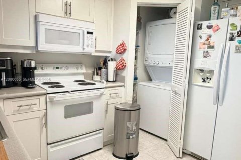 Купить кондоминиум в Майами, Флорида 1 спальня, 77.48м2, № 2064774 - фото 4