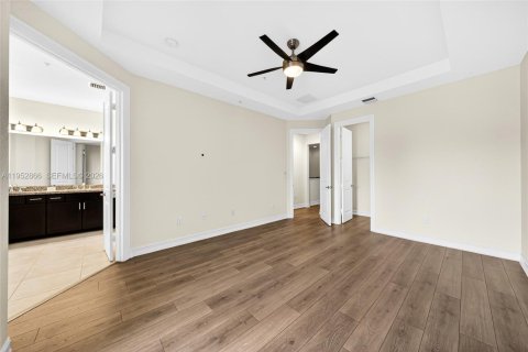 Купить таунхаус в Пемброк-Пайнс, Флорида 3 спальни, 198.16м2, № 2007836 - фото 19