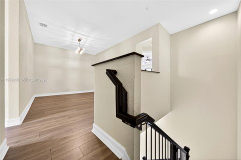 Купить таунхаус в Пемброк-Пайнс, Флорида 3 спальни, 198.16м2, № 2007836 - фото 14