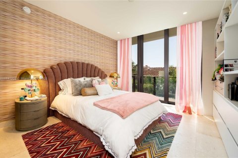 Купить кондоминиум в Майами, Флорида 4 спальни, 277.59м2, № 1700314 - фото 15