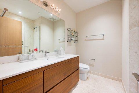 Купить кондоминиум в Майами, Флорида 4 спальни, 277.59м2, № 1700314 - фото 18