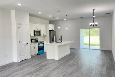 Casa en venta en Citrus Springs, Florida, 4 dormitorios, 143.81 m2 № 2216293 - foto 4