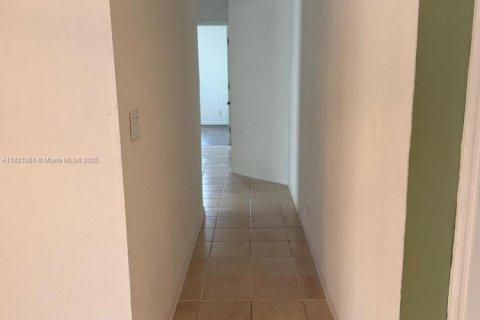 Casa en venta en Coral Springs, Florida, 3 dormitorios, 152.55 m2 № 1781510 - foto 13