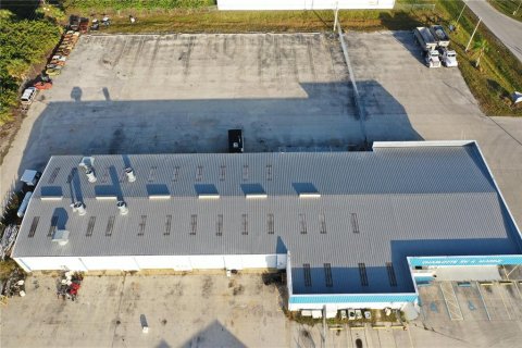 Commercial property in Punta Gorda, Florida 455.59 sq.m. № 1612374 - photo 8