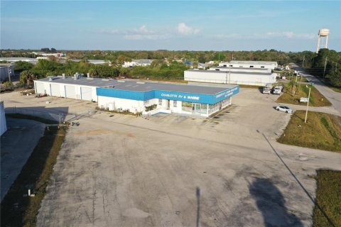 Commercial property in Punta Gorda, Florida 455.59 sq.m. № 1612374 - photo 4