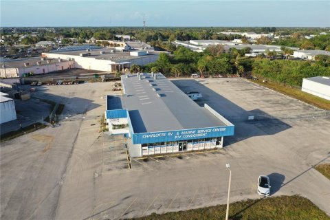 Commercial property in Punta Gorda, Florida 455.59 sq.m. № 1612374 - photo 5