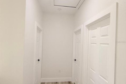 House in Tampa, Florida 3 bedrooms, 157.19 sq.m. № 1841466 - photo 14