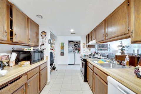 Townhouse in Ocala, Florida 10 bedrooms, 512.26 sq.m. № 1751689 - photo 14