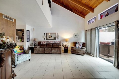 Townhouse in Ocala, Florida 10 bedrooms, 512.26 sq.m. № 1751689 - photo 17