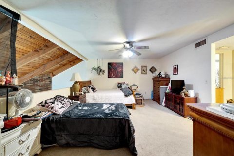 Townhouse in Ocala, Florida 10 bedrooms, 512.26 sq.m. № 1751689 - photo 23