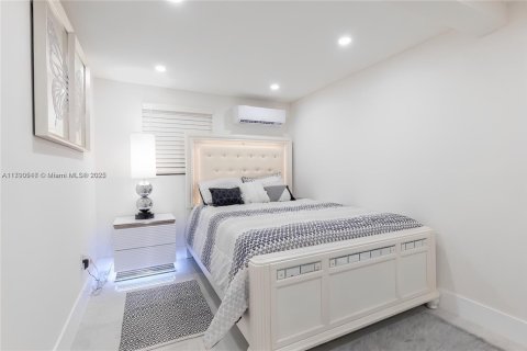 Villa ou maison à louer à Miami, Floride: 1 chambre, 239.5 m2 № 1863439 - photo 5