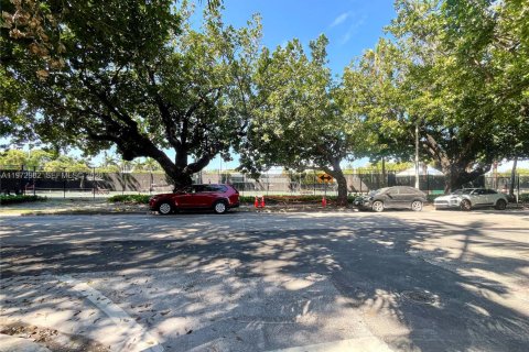 Apartamento en alquiler en Miami Beach, Florida, 1 dormitorio, 116.13 m2 № 2033109 - foto 29