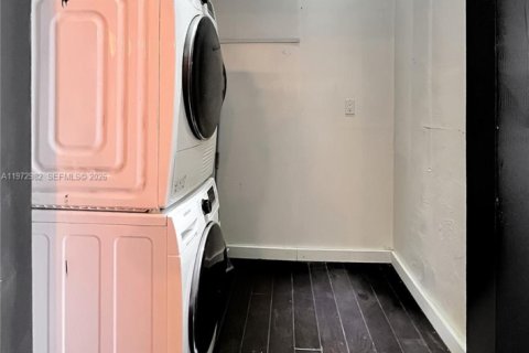 Apartamento en alquiler en Miami Beach, Florida, 1 dormitorio, 116.13 m2 № 2033109 - foto 10