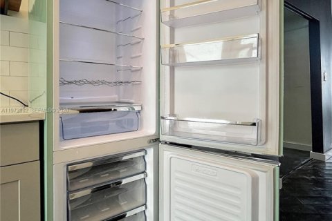 Apartamento en alquiler en Miami Beach, Florida, 1 dormitorio, 116.13 m2 № 2033109 - foto 21