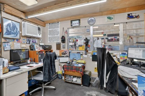 Commercial property in Miami, Florida № 2031466 - photo 18