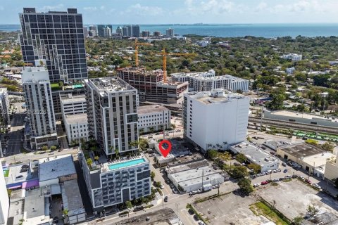 Commercial property in Miami, Florida № 2031466 - photo 4