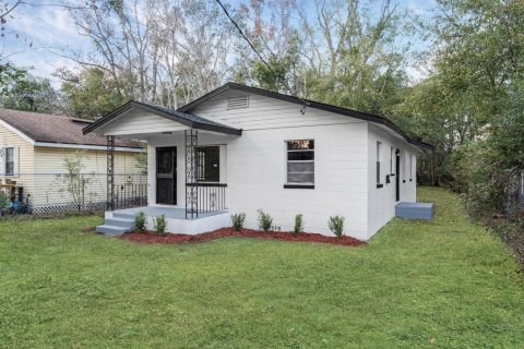 House in Jacksonville, Florida 4 bedrooms, 112.97 sq.m. № 2387185