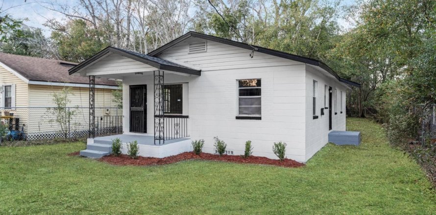 House in Jacksonville, Florida 4 bedrooms, 112.97 sq.m. № 2387185