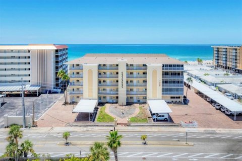 Condo in Venice, Florida, 2 bedrooms  № 1856034 - photo 2