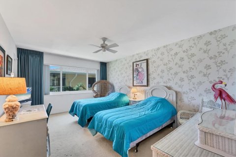 Condo in Venice, Florida, 2 bedrooms  № 1856034 - photo 18