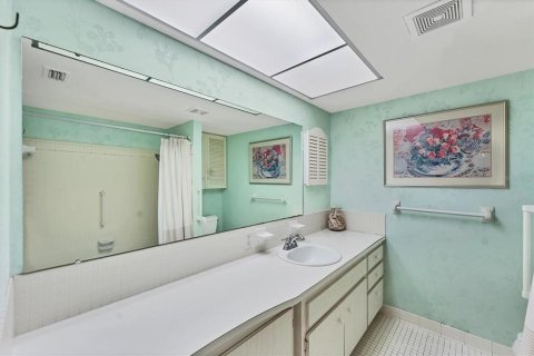 Condo in Venice, Florida, 2 bedrooms  № 1856034 - photo 17