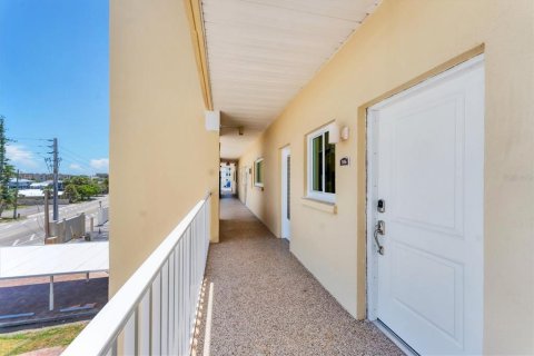 Condo in Venice, Florida, 2 bedrooms  № 1856034 - photo 3