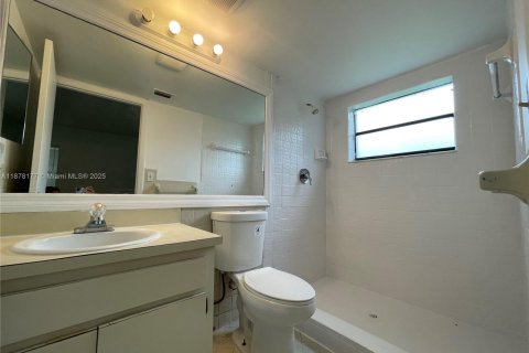 Condo in Coral Springs, Florida, 2 bedrooms  № 1980901 - photo 7