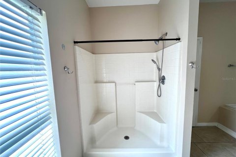 House in Palm Coast, Florida 4 bedrooms, 210.24 sq.m. № 1637366 - photo 19