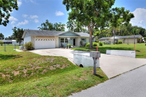 Villa ou maison à vendre à Lakeland, Floride: 3 chambres, 136.01 m2 № 2149305 - photo 3