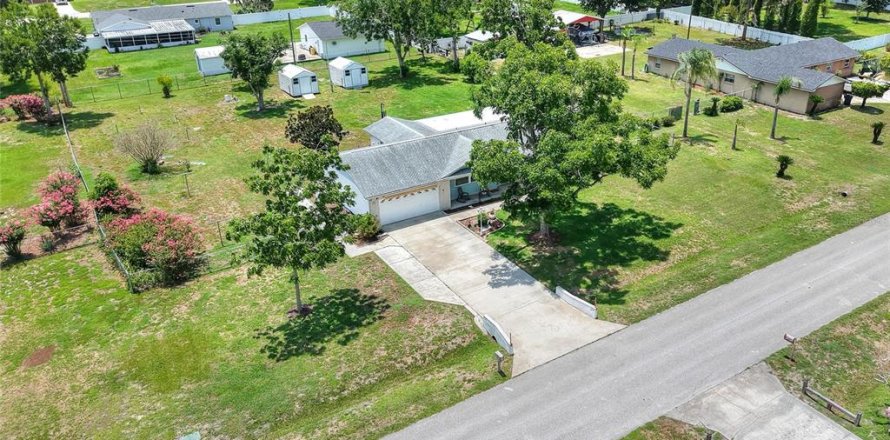 Villa ou maison à Lakeland, Floride 3 chambres, 136.01 m2 № 2149305