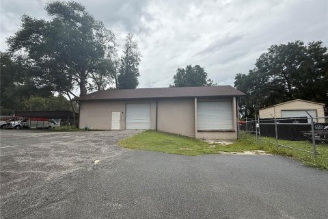 Commercial property in Ocala, Florida № 1913056 - photo 1