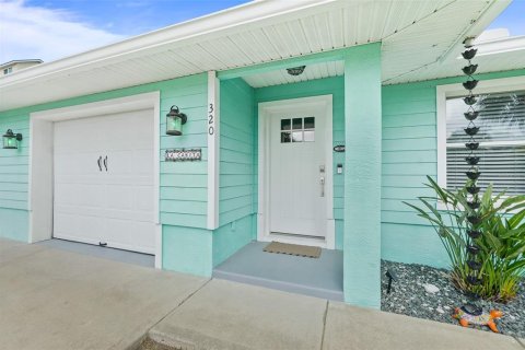 House in Flagler Beach, Florida 2 bedrooms, 121.7 sq.m. № 1613330 - photo 4