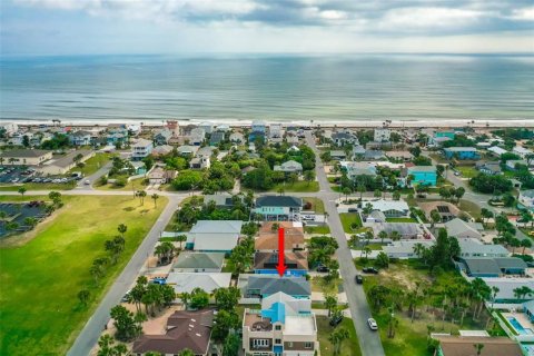 House in Flagler Beach, Florida 2 bedrooms, 121.7 sq.m. № 1613330 - photo 2