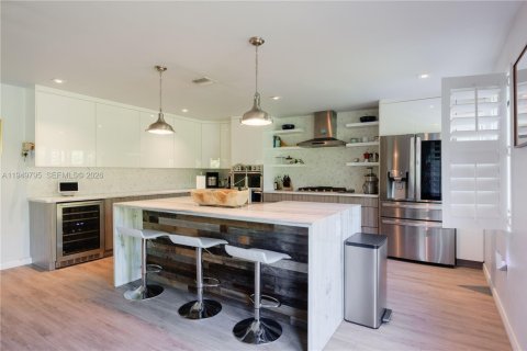 House in Miami, Florida 3 bedrooms, 163.42 sq.m. № 2010284 - photo 24