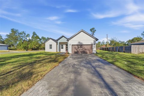 Villa ou maison à louer à Ocala, Floride: 4 chambres, 167.13 m2 № 2097234 - photo 3