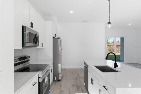 Villa ou maison à louer à Ocala, Floride: 4 chambres, 167.13 m2 № 2097234 - photo 16