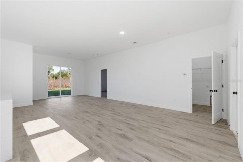 Villa ou maison à louer à Ocala, Floride: 4 chambres, 167.13 m2 № 2097234 - photo 9