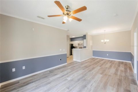 Condo in Tampa, Florida, 2 bedrooms № 2116289 - photo 5